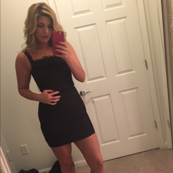 Guess dress - Picture 2 of 4